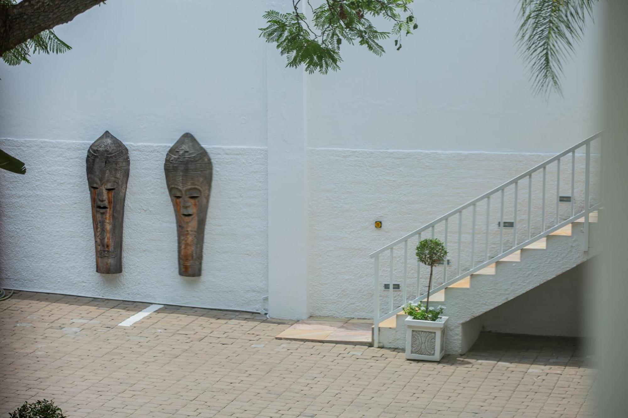 Belvedere Boutiqe Hotel Windhoek Bagian luar foto